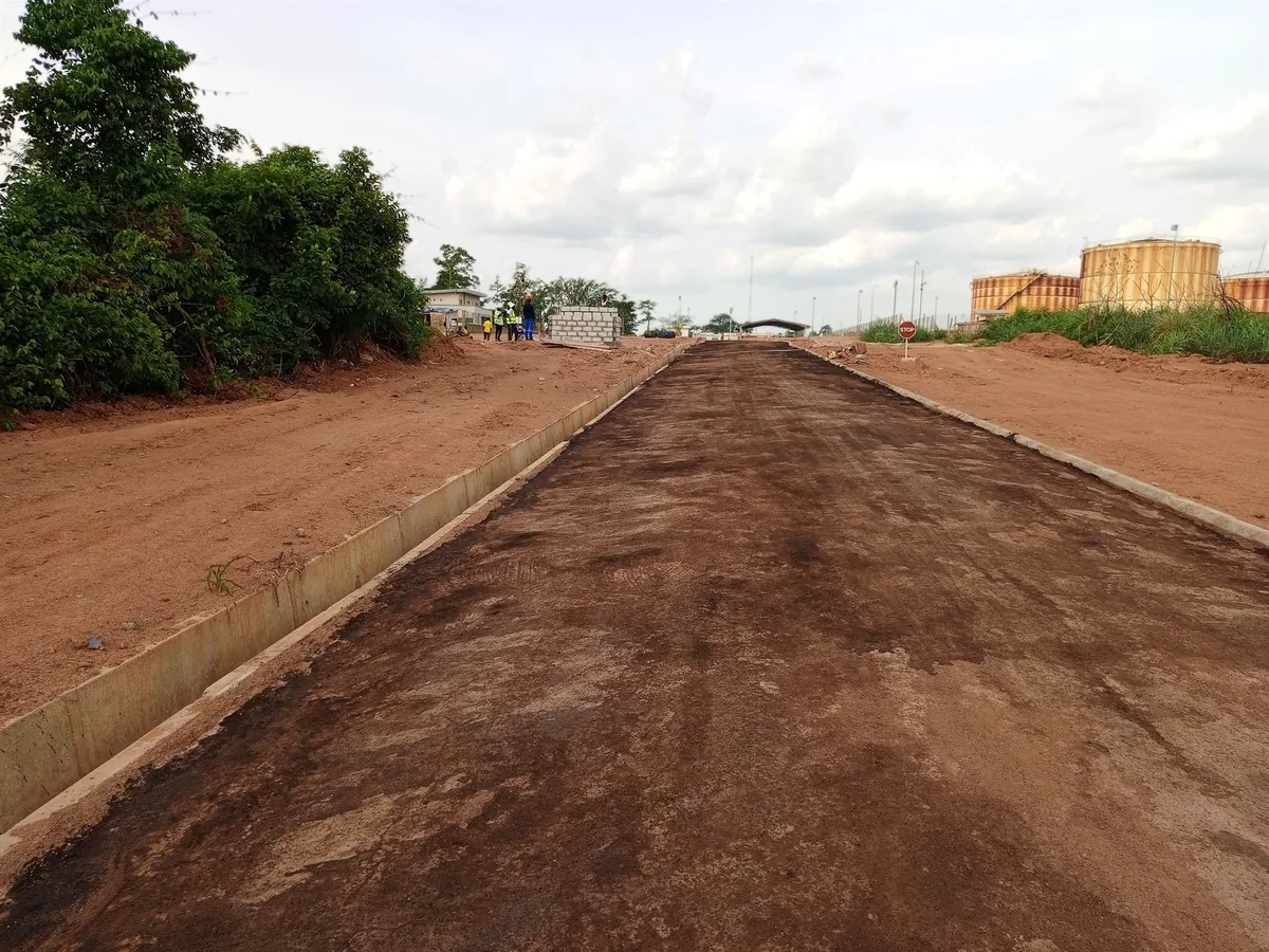 Travaux de bitumage de voirie